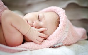 Denatalità: dalla Maggioranza una risposta di sistema. Al centro le famiglie, le donne, i diritti