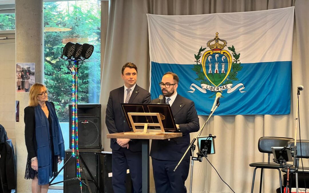 Gli Eccellentissimi Capitani Reggenti Matteo Rossi e Lorenzo Bugli in visita ai concittadini della C.O.S.M.A. di Parigi