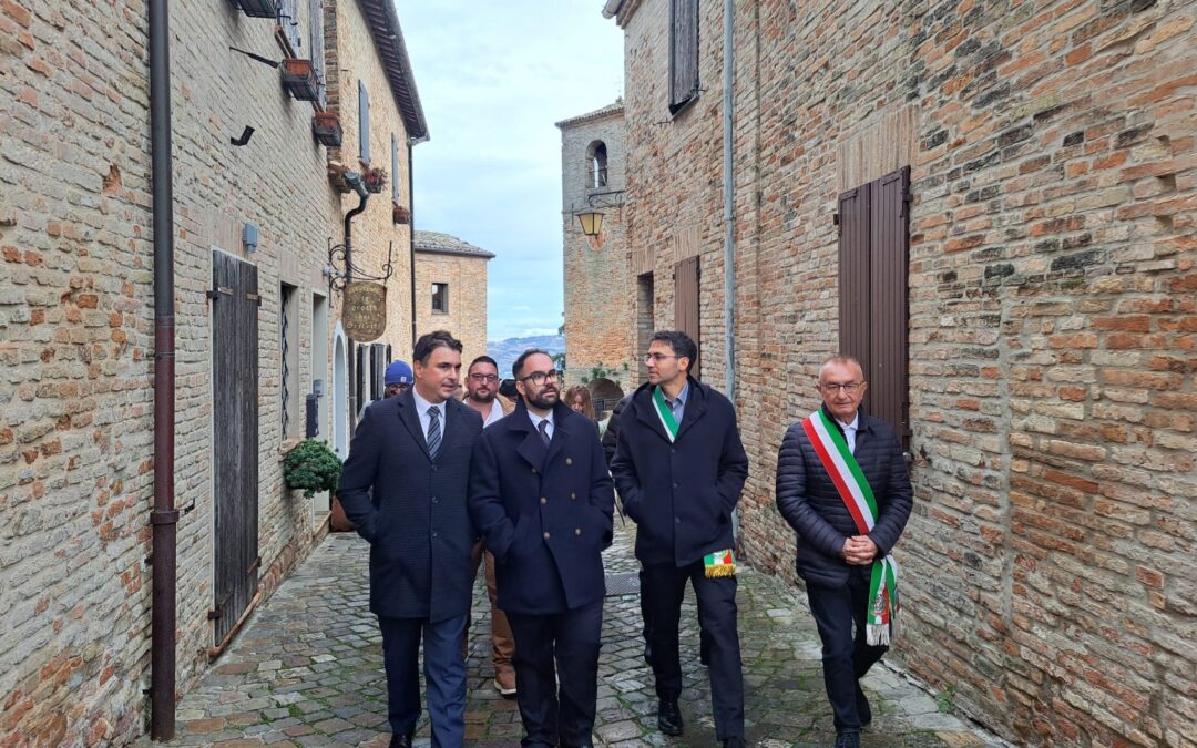 Visita istituzionale degli Ecc.Capitani Reggenti Matteo Rossi e Lorenzo Bugli nei luoghi simbolo della Linea Gotica, Gemmano e Montegridolfo