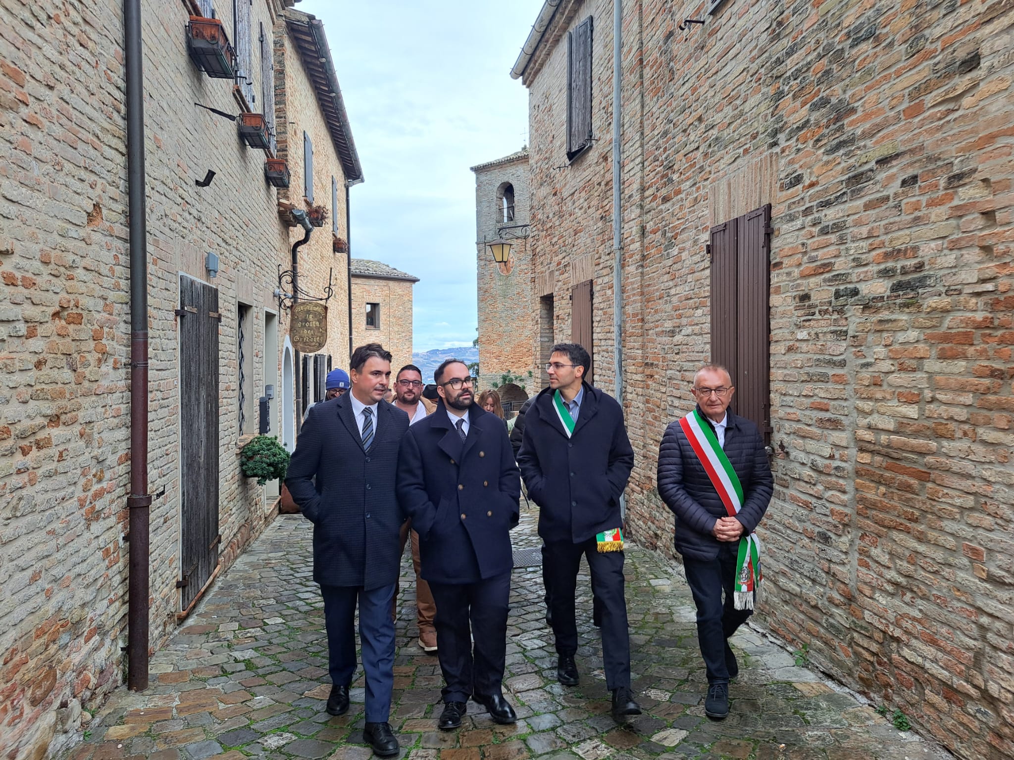 Visita istituzionale degli Ecc.Capitani Reggenti Matteo Rossi e Lorenzo Bugli nei luoghi simbolo della Linea Gotica, Gemmano e Montegridolfo