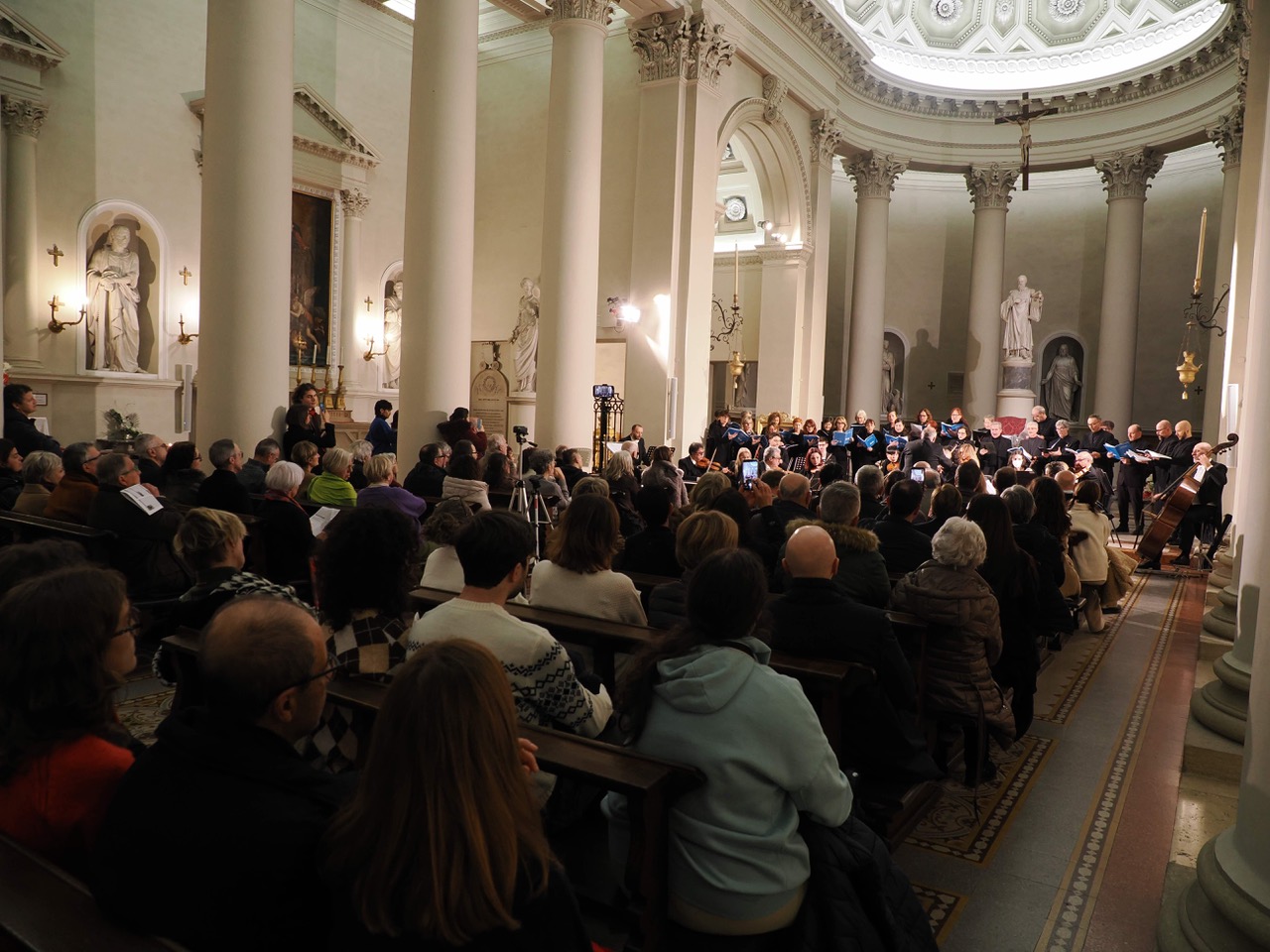 Musica sacra e pubblico numeroso per il 40esimo concerto di Santo Stefano