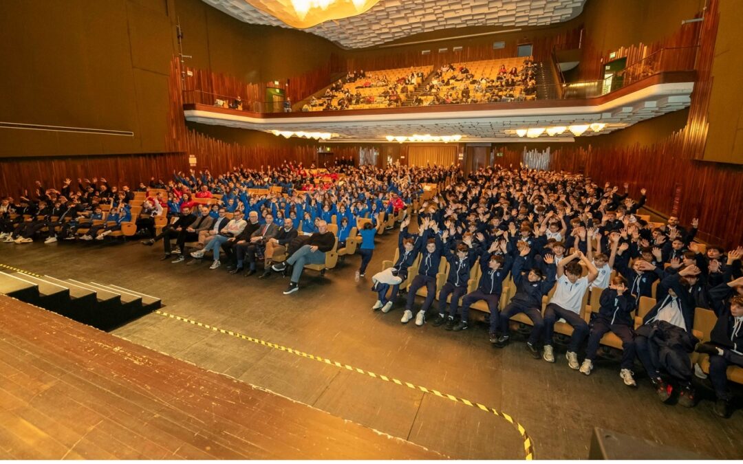 Un cortometraggio sull’Academy a teatro per salutare il nuovo anno