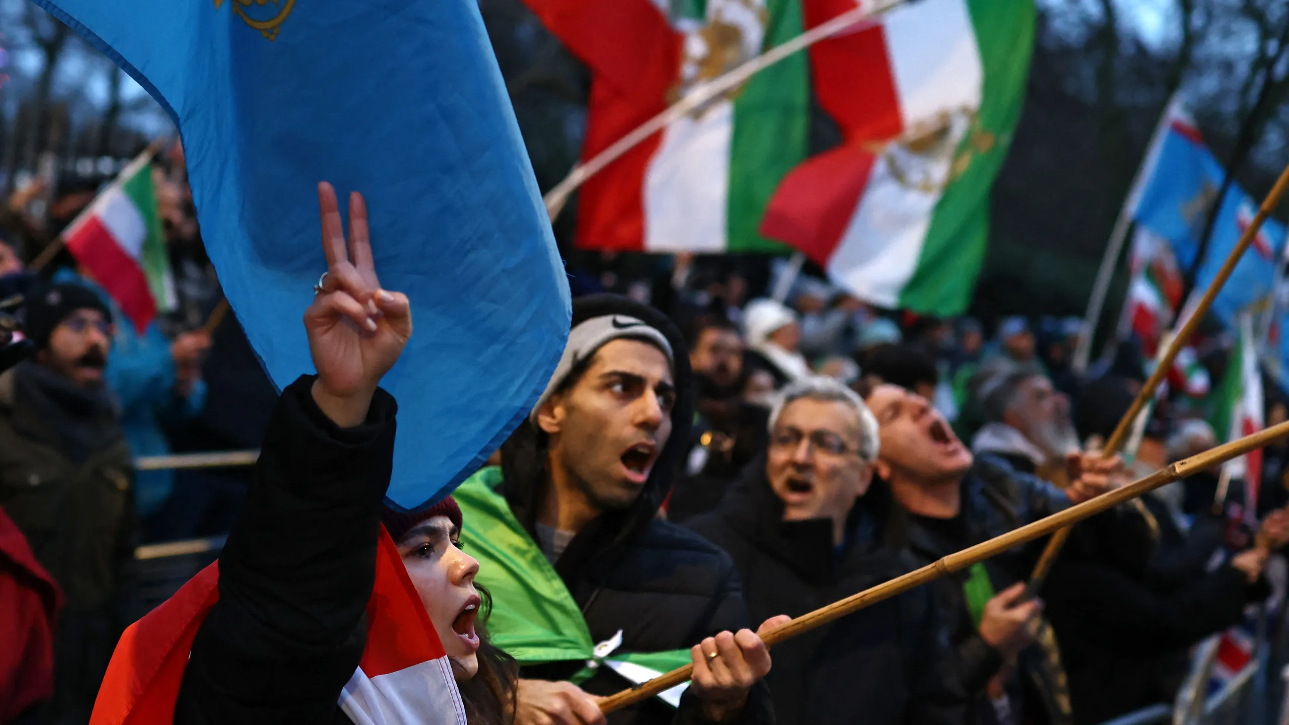 Iran, escalation nelle proteste e bilancio delle vittime in aumento