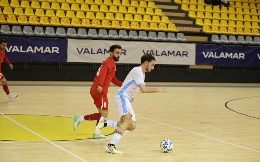 INSIDER.SM FUTSAL – IL TITANO AI RIGORI, CUORE E DRAGO: SAN MARINO BATTE LA TURCHIA E CONQUISTA IL TERZO POSTO