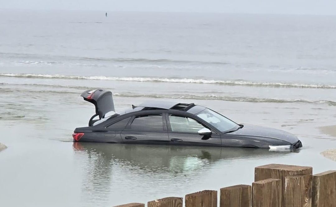 Furto lampo, fuga fallita: Audi S6 rubata finisce bloccata alla foce del Marano