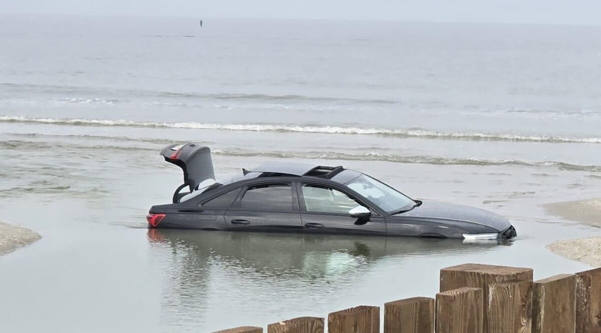 Furto lampo, fuga fallita: Audi S6 rubata finisce bloccata alla foce del Marano