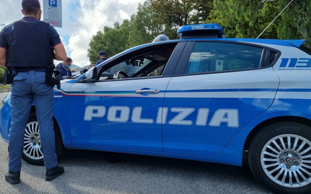 Capotreno ucciso a coltellate nell’area parcheggi della stazione di Bologna