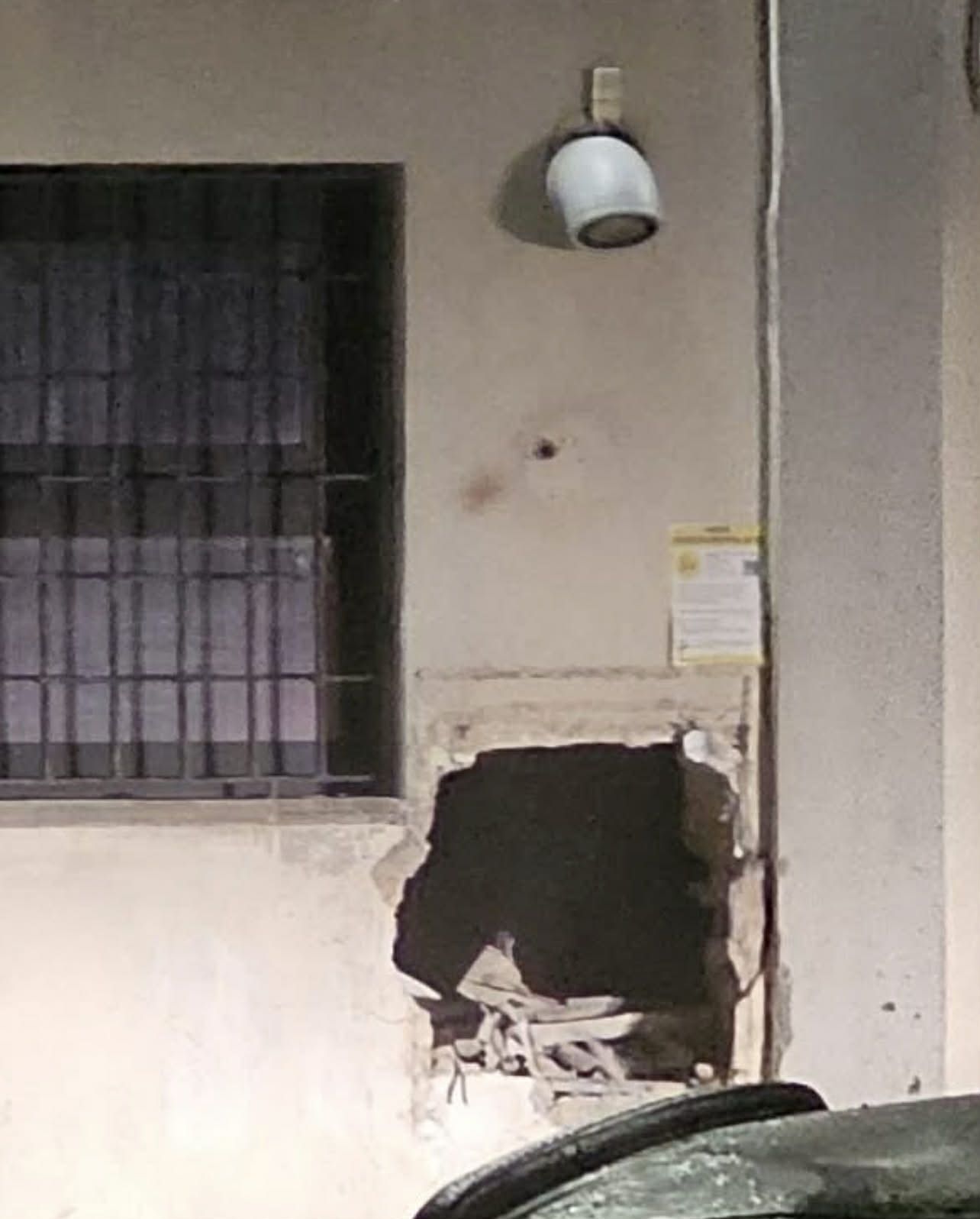 Bancomat fatto saltare in centro, banda in fuga prima dell’alba a Santarcangelo