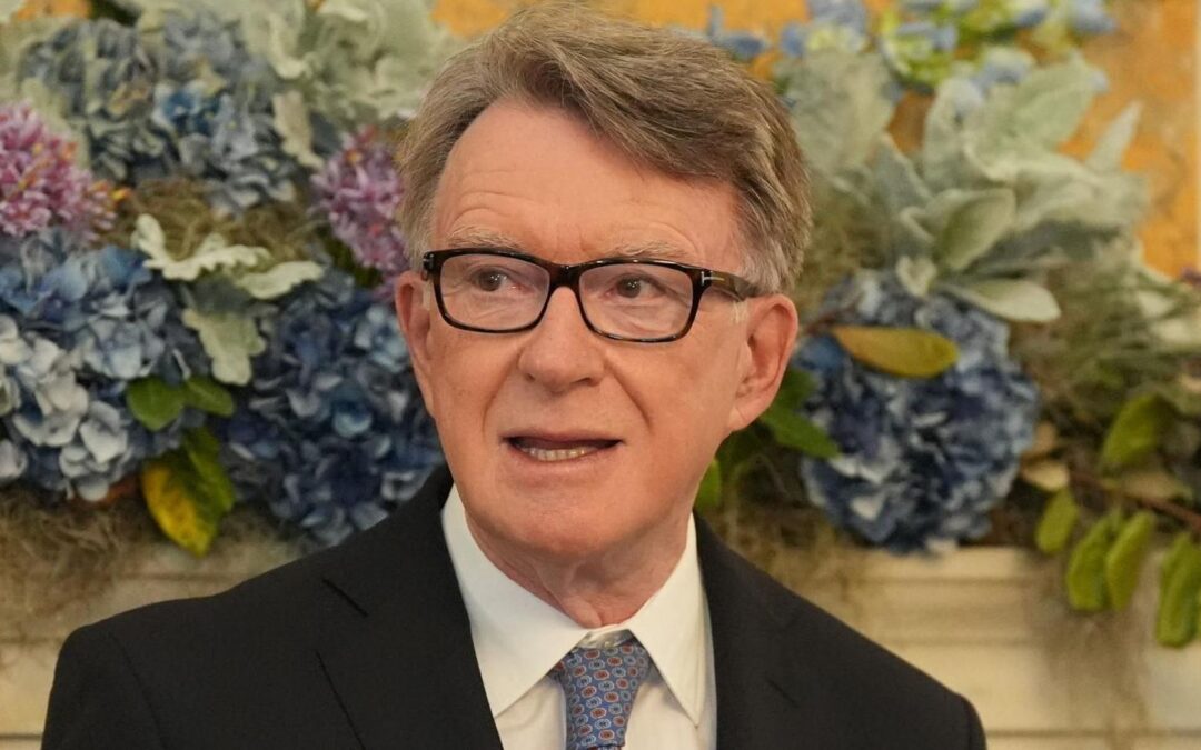 Caso Epstein, arrestato a Londra l’ex ambasciatore Peter Mandelson: poi rilasciato su cauzione