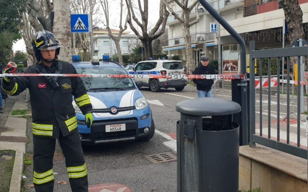 Ordigno bellico tra i binari, riattivata la circolazione dopo ore di stop