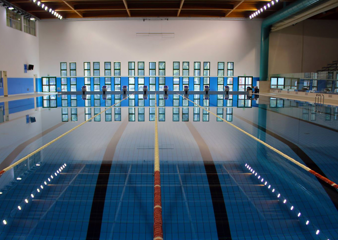 Nuoto libero al Multieventi: dal 1° marzo nuove tariffe e regole di accesso