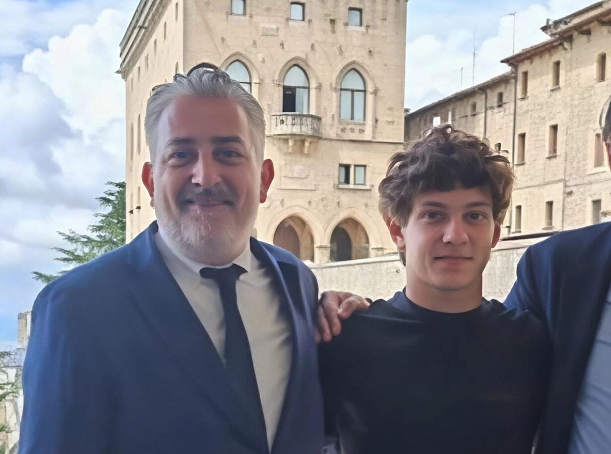 Antonelli trionfa a Shanghai: vittoria in Cina per il pilota legato a San Marino