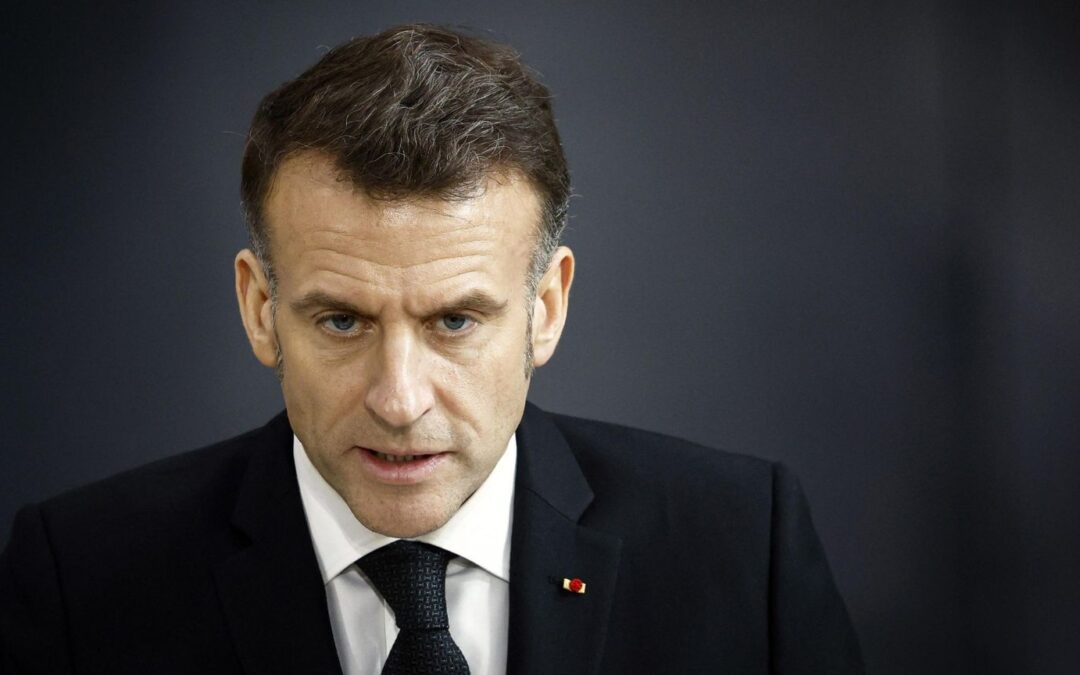 Macron rilancia l’arsenale nucleare: la Francia alza la posta nella deterrenza e parla di “parapetto europeo”