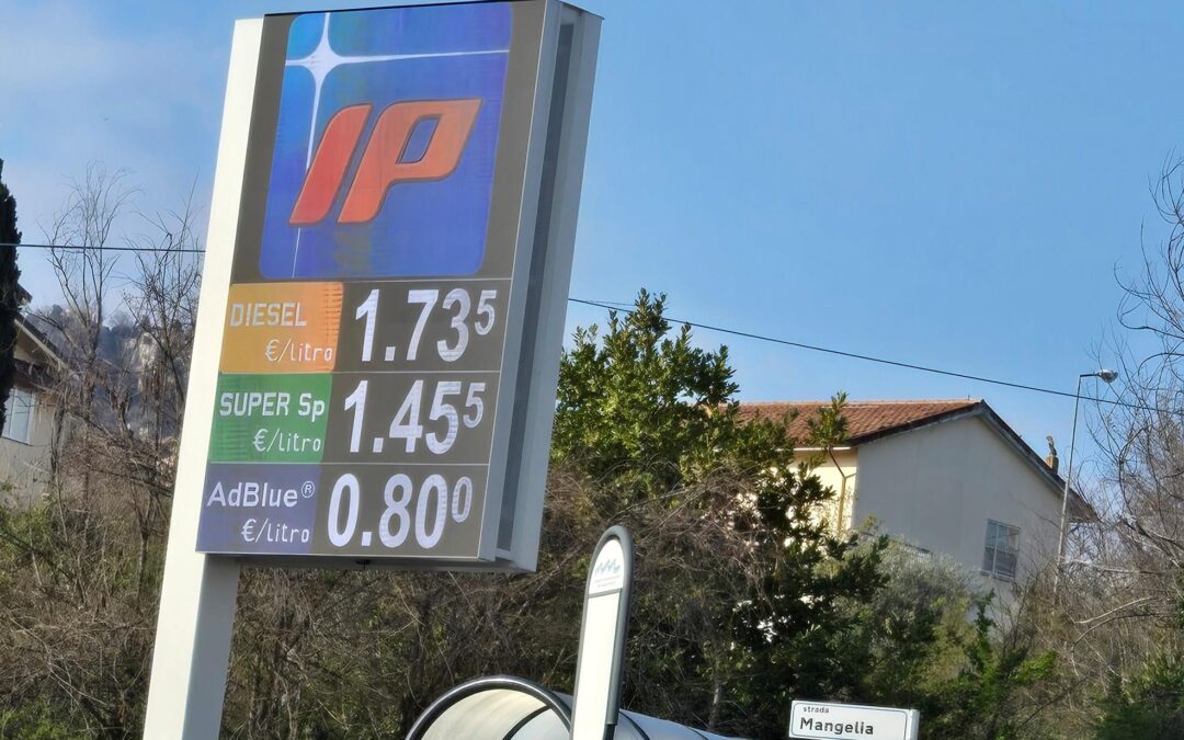 Taglio carburanti già attivo… ma non per tutti: prezzi diversi da distributore a distributore