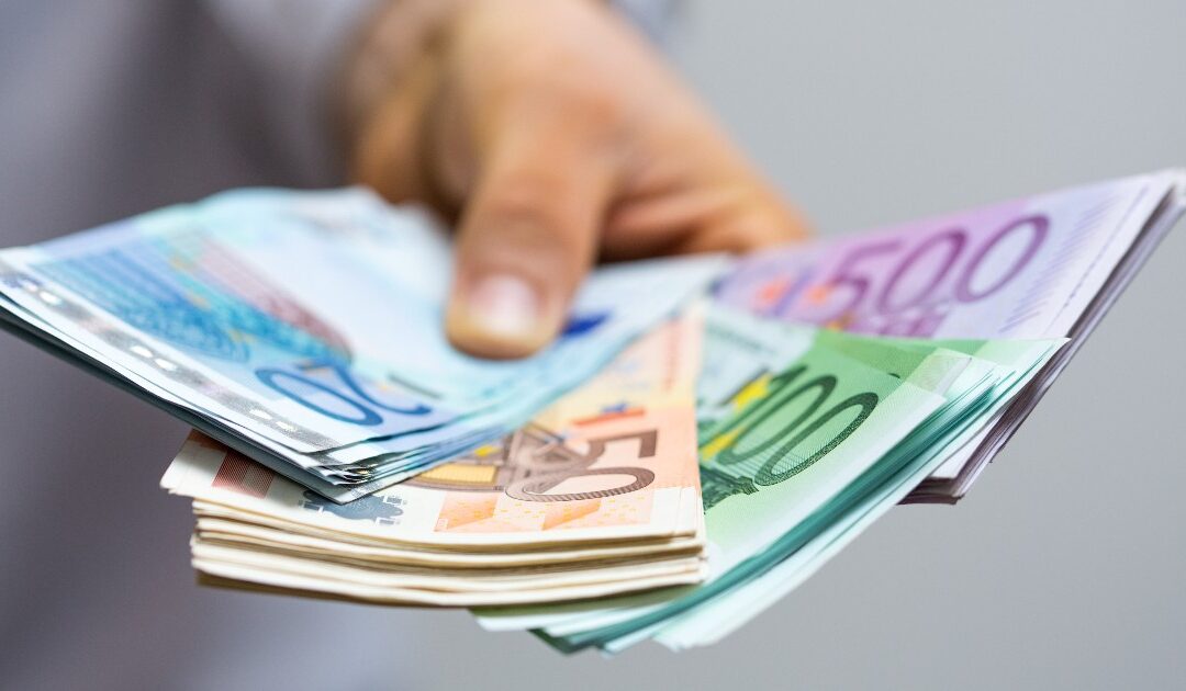 Conti pubblici, l’uscita dall’infrazione Ue è a rischio: l’Italia potrebbe restare nella procedura per deficit oltre il 2026