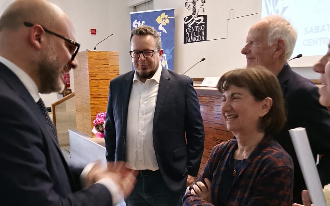 Famiglia e sfide sociali, Canti al convegno di Treviso