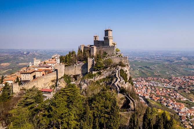 San Marino cambia volto: meno sammarinesi, boom di frontalieri e imprese in crescita
