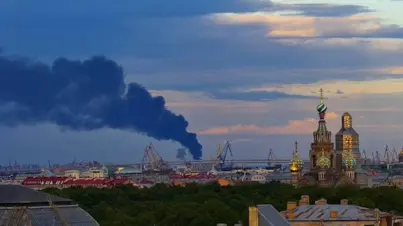 Maxi attacco di droni ucraini in Russia: in fiamme terminal petrolifero a San Pietroburgo