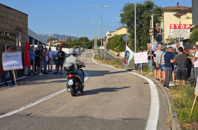 Sciopero alla Colombini, i sindacati: “Adesione intorno all’80%”