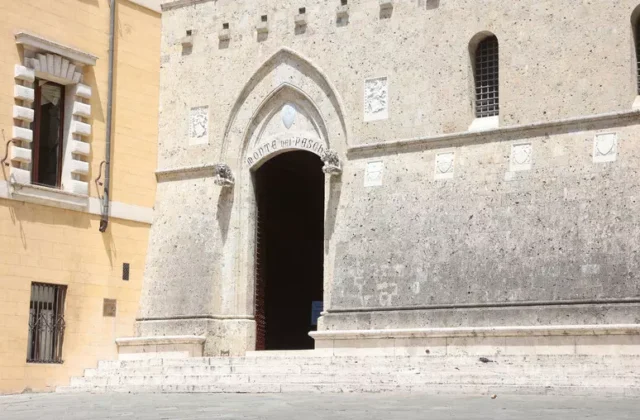 Mps tenta il doppio colpo: offerte da 34 miliardi su Banco Bpm e Banca Generali