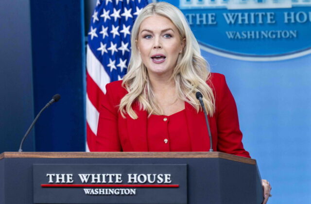 Casa Bianca, Karoline Leavitt lascia: addio al ruolo di portavoce di Trump