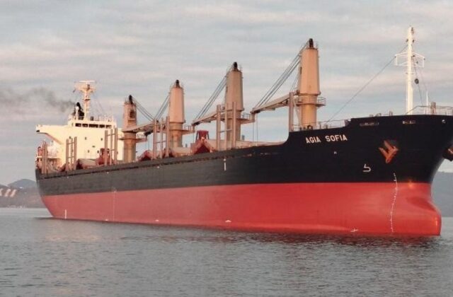 Terrore nel Mar Nero, droni colpiscono una nave di San Marino: due marinai feriti. Ecco cosa c’è dietro l’attacco