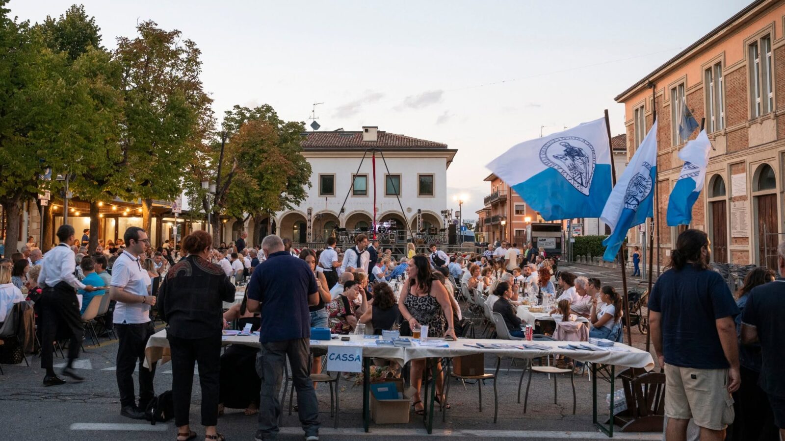 Festa dell’Amicizia, l’Europa al centro del confronto: «Accordo storico per San Marino». Prima serata a Serravalle tra politica e spettacoli