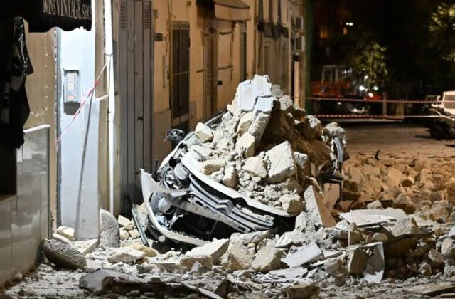 Campi Flegrei, terremoto di magnitudo 4.7: feriti e danni nell’area di Pozzuoli