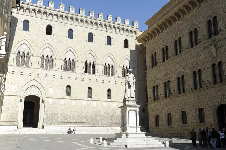 Mps, il cda dà il via libera alle offerte su Bpm e Banca Generali