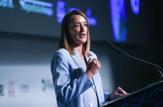 Metsola al Meeting: «Momento difficile, le persone siano al centro»