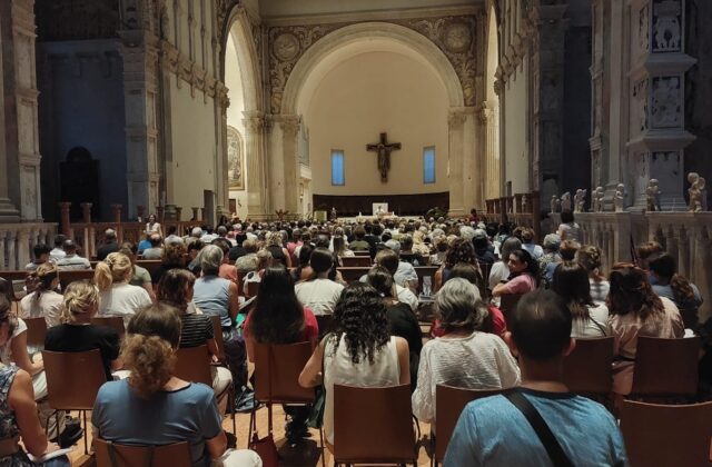 Rimini prepares for the Pope: a 650-voice choir at the Porto