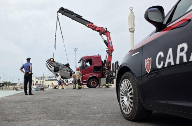 Cattolica: recuperata dal porto l’auto del tentato omicidio