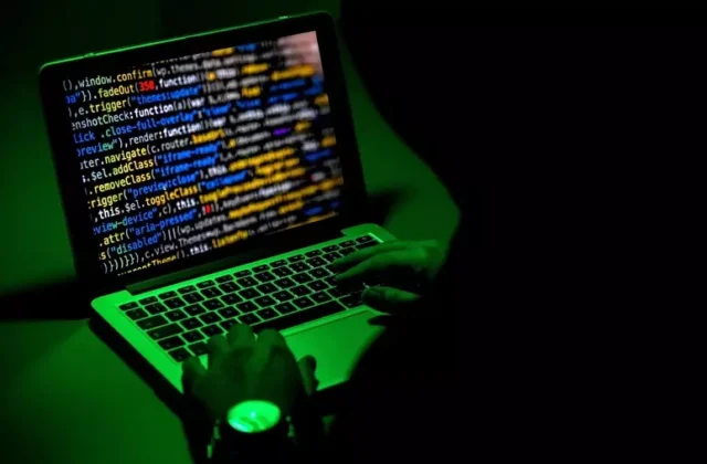 Attacco hacker nel Regno Unito, centrale elettrica paralizzata per quattro giorni
