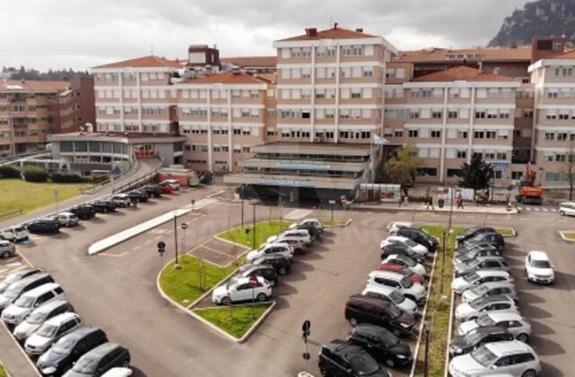 Ospedale di Stato, crolla il controsoffitto dell’area TAC e gli ascensori si fermano: DML chiede al Governo la verità sulle condizioni dell’edificio