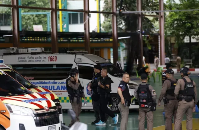 Strage in una scuola in Thailandia: studente di 14 anni uccide sei persone e si toglie la vita