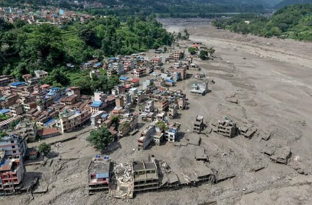 Alluvione tra Nepal e Tibet, almeno 95 morti
