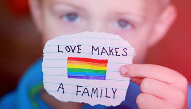 Famiglie omogenitoriali e identità di genere, tre Istanze d’Arengo arrivano in Consiglio