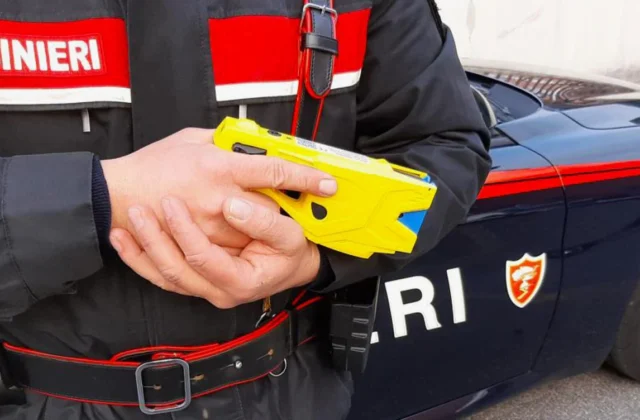 Folle fuga da Cattolica a Senigallia: 35enne muore dopo essere stato fermato con il taser