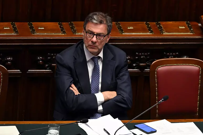 Deficit 2025 al 3,1%, resta aperta la procedura Ue