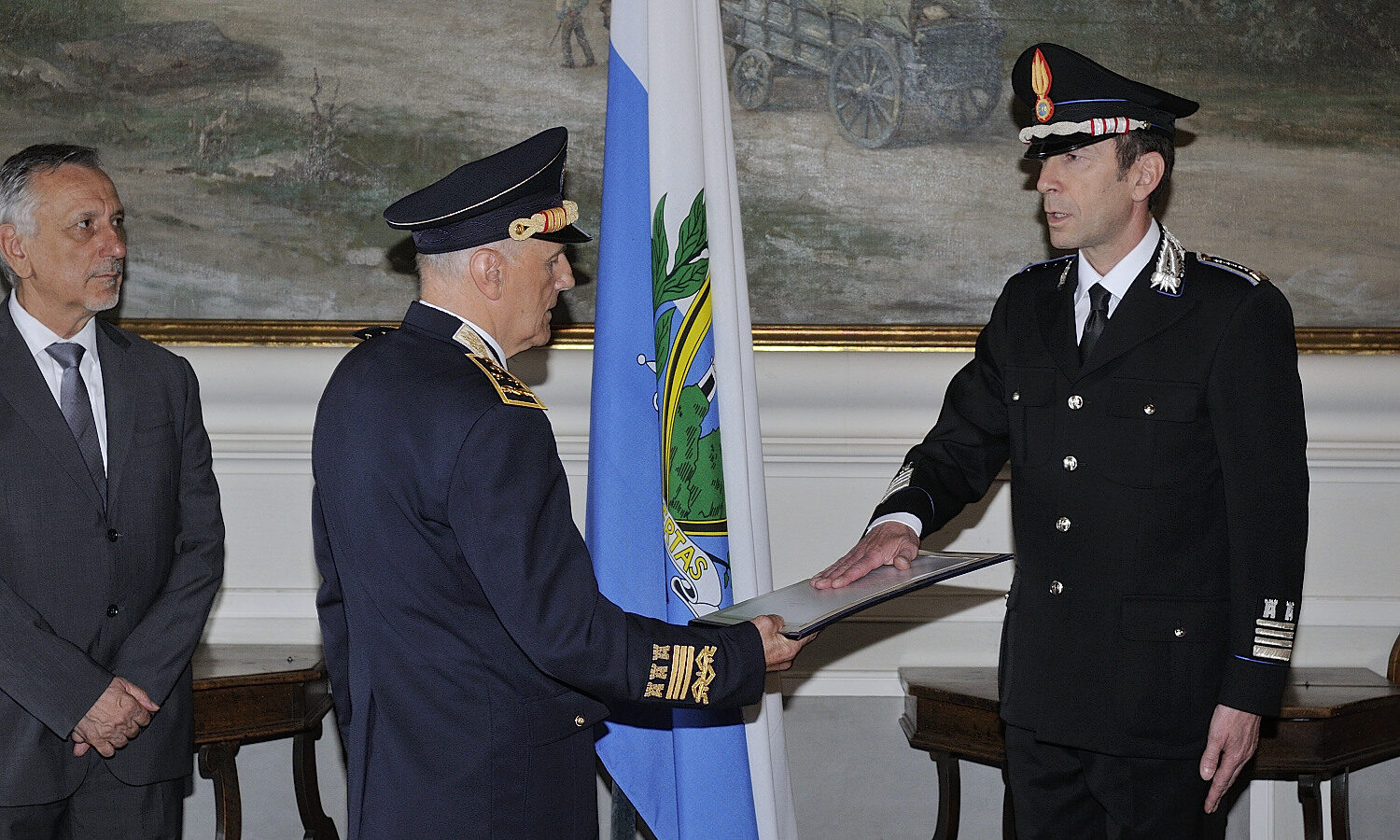 Gendarmeria, Faraone annuncia l’addio al comando