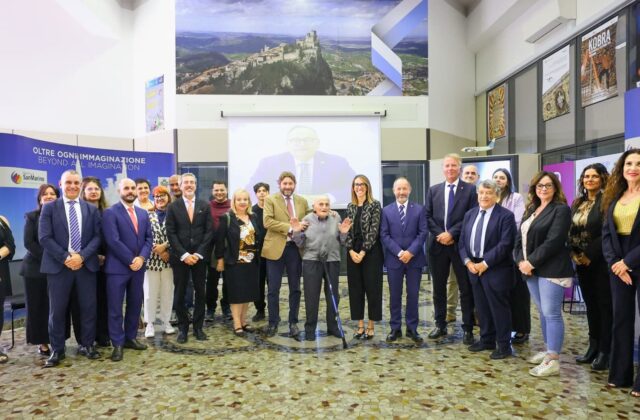 A conference room named for Mauro Maiani: his 101-year-old father attends ceremony