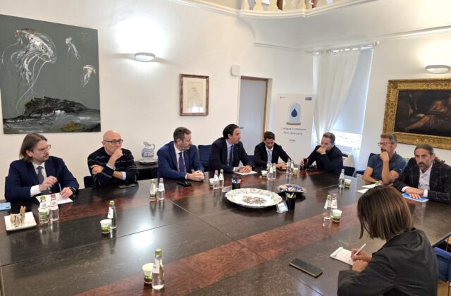 Smuvi, 23.600 passeggeri in sei mesi: corse gratis fino a marzo. In arrivo due mezzi da nove posti e corse domenicali sulla linea 7