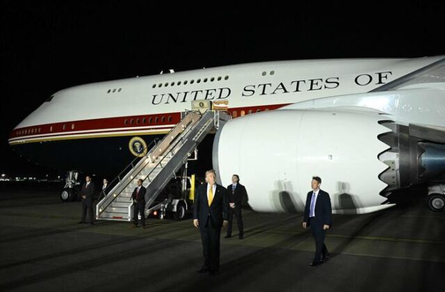 Casa Bianca, CNN esclusa dall’Air Force One: al suo posto una rete conservatrice