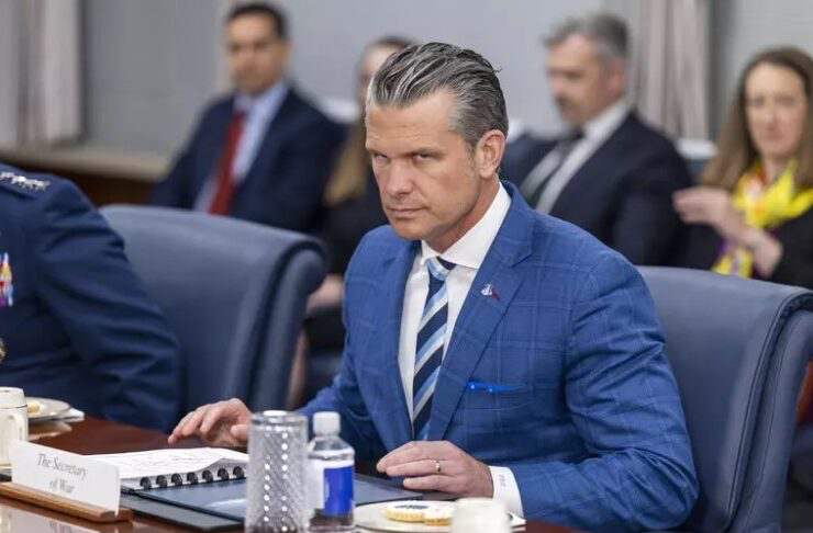 Trump intrappolato nel caso Hegseth: cambiarlo è un rischio, tenerlo pure