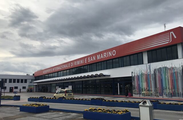 Rimini, parte la cabina di regia sugli aeroporti: in rete il Fellini