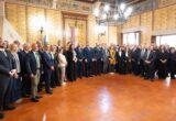 Sammarinesi all’estero, la Consulta chiede pari tutele sanitarie. Nella risoluzione finale anche la nuova sede, gli statuti delle Comunità e il confronto su cittadinanza e legge elettorale