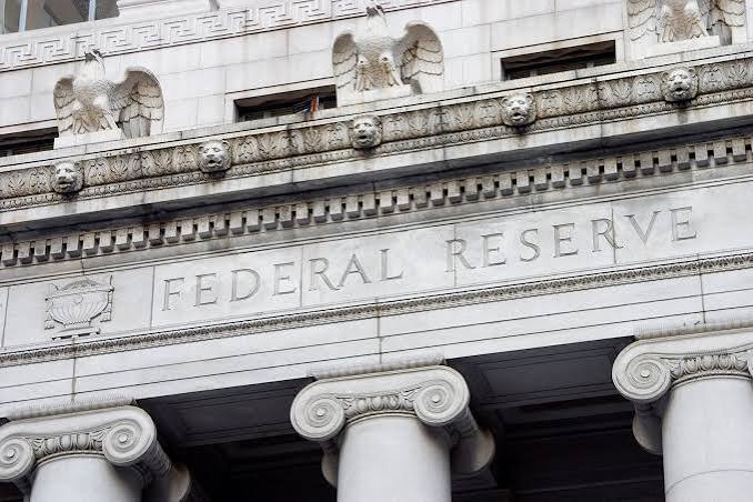 Fed, tassi fermi prima delle elezioni Usa. Inflazione e petrolio preoccupano i mercati