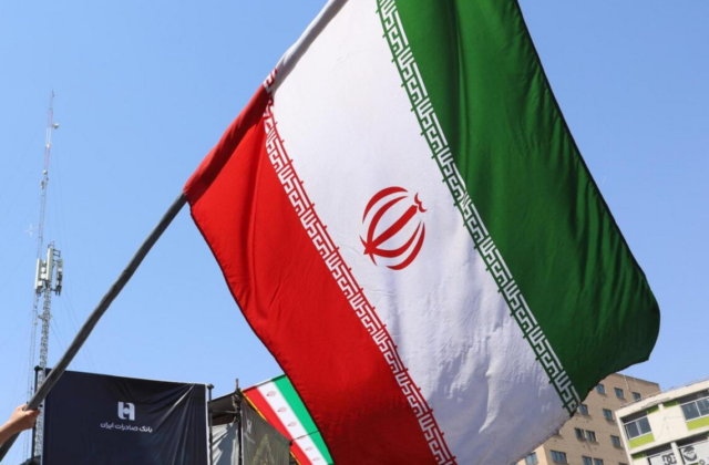 Iran, minaccia ai Paesi del Golfo: «Colpiremo petrolio, data center e infrastrutture per l’intelligenza artificiale»