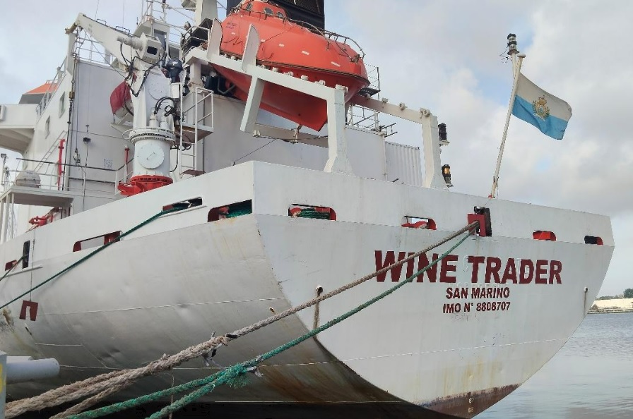 Nave colpita dai droni, il Registro Navale di San Marino: “Sette membri dell’equipaggio non hanno risposto all’appello”
