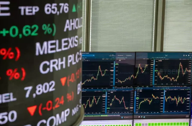 Petrolio in rialzo, Borse europee giù: Milano perde l’1,4%